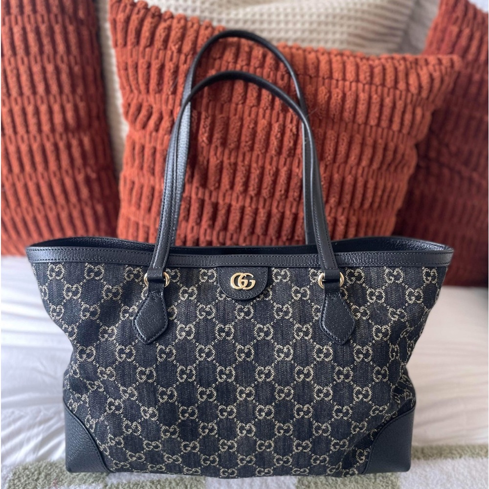 Like New! Ophidia medium tote with Web Never Used! This bag is a Gem 💎